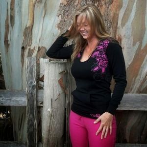 Meet your Posher, Dee